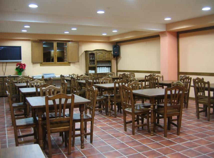 Apartamentos Turisticos Isin Luaran gambar